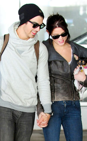 Ashley Greene, Joe Jonas Ashley Greene, Joe Jonas